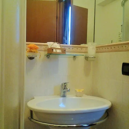 Bed & Breakfast Panarea 3*