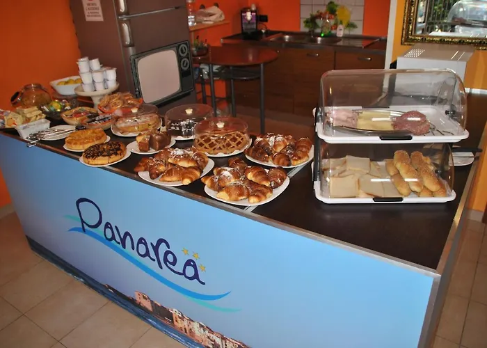 Panarea לינה וארוחת בוקר צ'פאלו