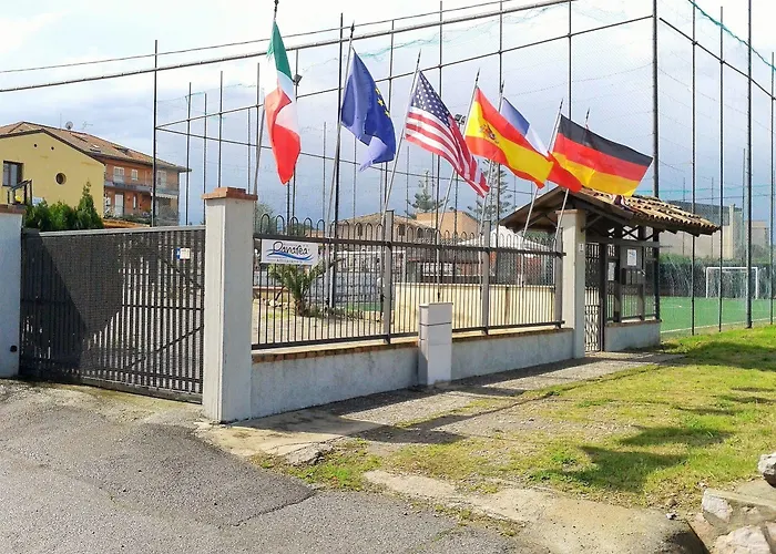 לינה וארוחת בוקר Panarea צ'פאלו