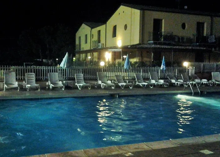 לינה וארוחת בוקר Panarea